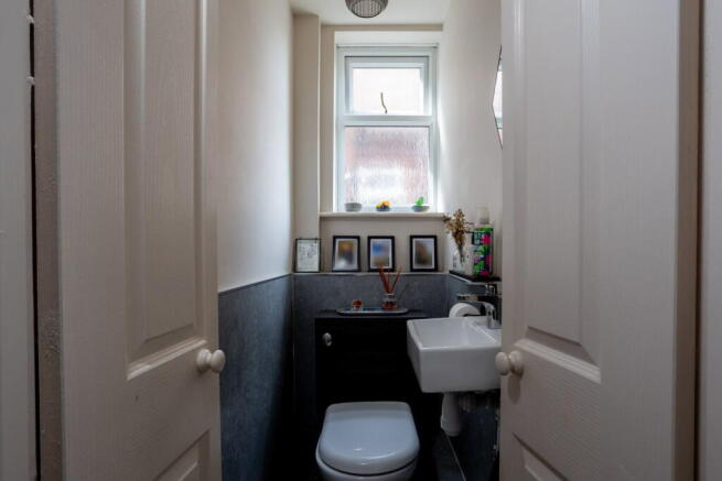 3 bed Semi-Detached for sale Image 9