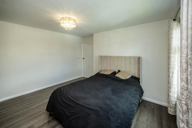 3 bed Terraced for sale Image 6