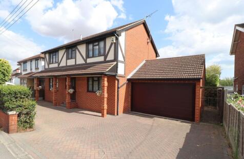 Bull Lane, Rayleigh, SS6
