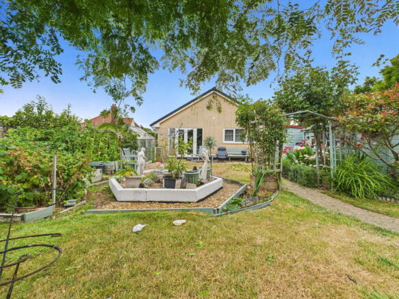 Photo 14