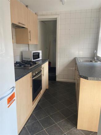 Kitchen 1.2.JPG