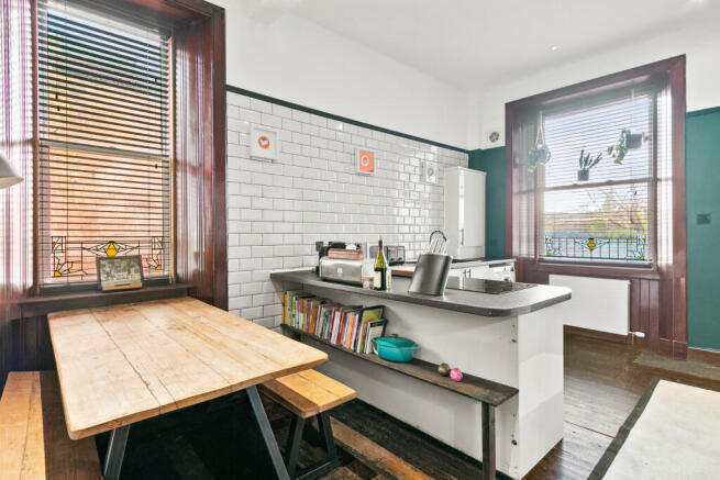 Kitchen/ Dining Room