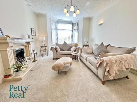 3 bed Terraced for sale Image 6