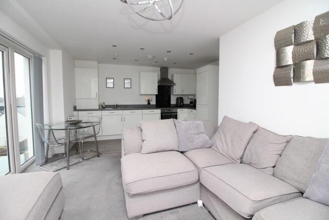 Lounge Kitchen