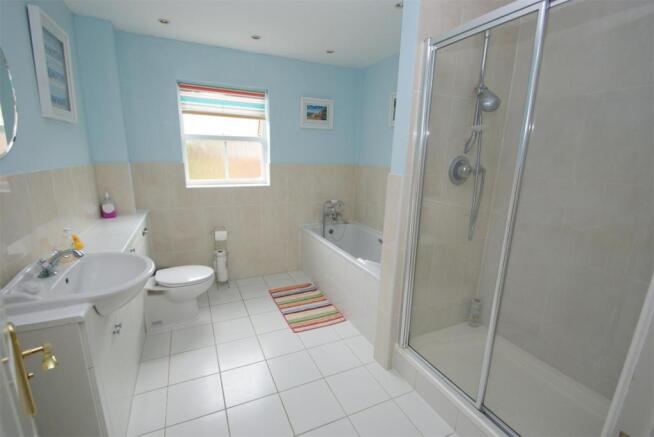 Photo 17
