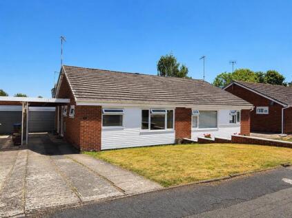 Lowes Avenue, Warwick