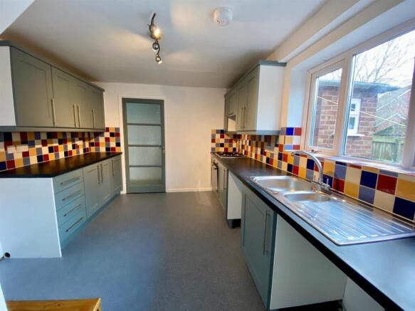 Kitchen Breakfast.jpg