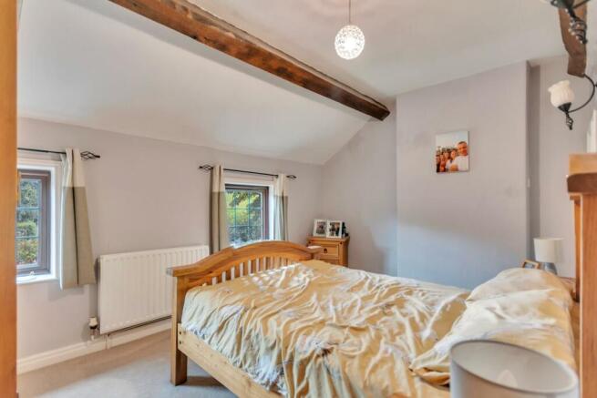 Bedroom 1.jpg