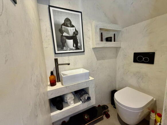 Photo 12