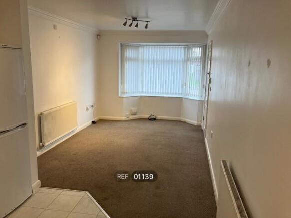 1 bed Apartment to rent Image 4