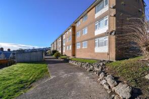 18, Davnic Close, Pontypridd Street, Barry CF63 2HT