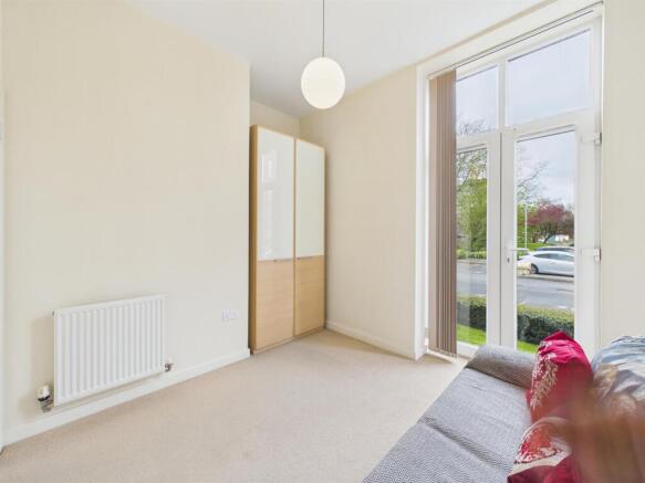 2 bed Flat for sale Image 9