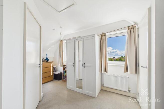 5 bed Terraced for sale Image 12