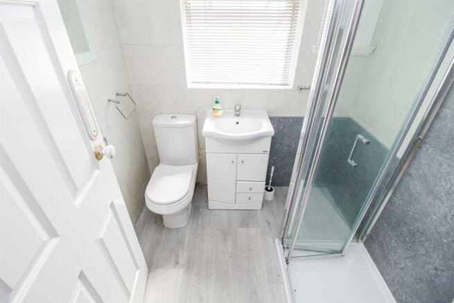 SHOWER ROOM/W.C.
