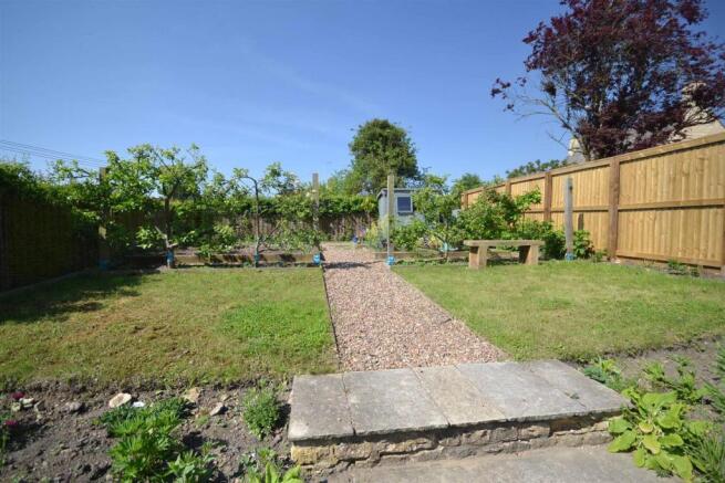 Barrowden - Garden.jpg
