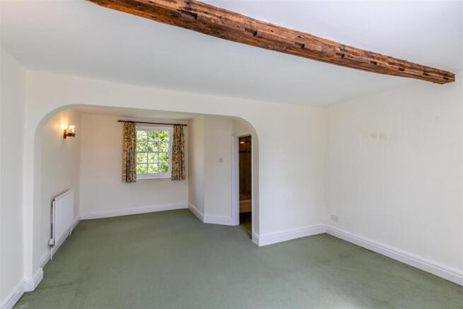 8590111-interior28.jpg