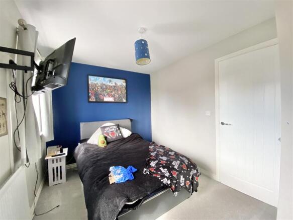 2 bed Semi-Detached for sale Image 8