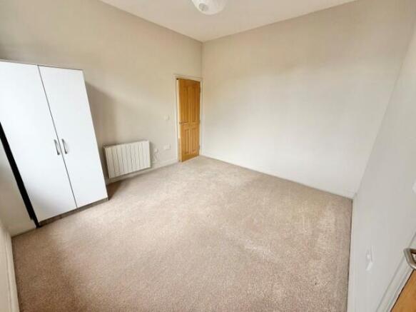 1 bed Apartment to rent Image 5