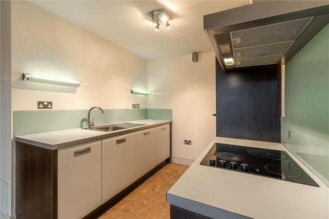 2 bed Apartment for sale Image 12