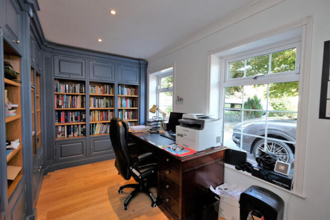 Photo 11