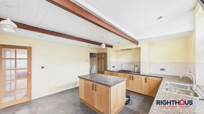 4 bed Terraced for sale Image 6