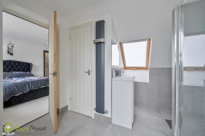 Ensuite Bedroom One