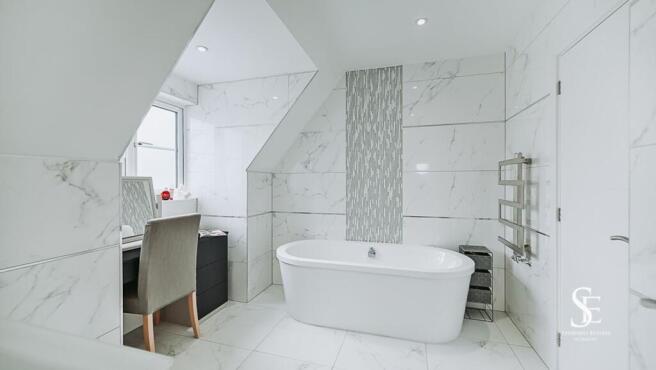 Bedroom 2 En Suite