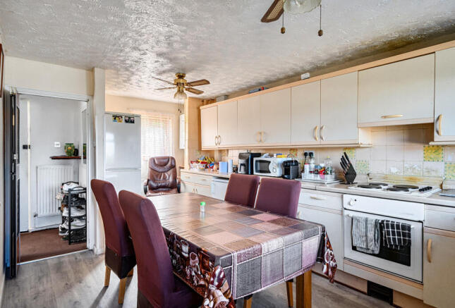 1421397-6-69be969...