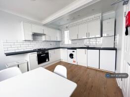 111a, Camden Mews, London NW1 9AH