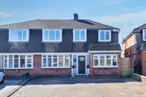 18, Suffolk Grove, Walsall WS9 8RG