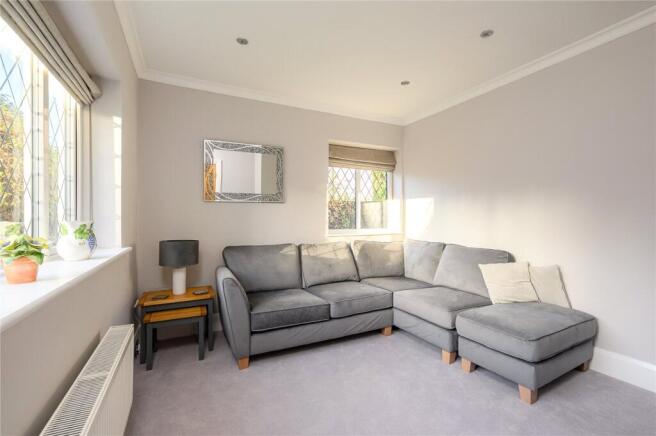 4 bed Detached for sale Image 11