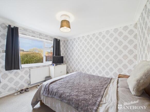 CAM02773G0-PR0403-STILL004