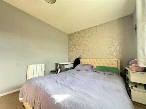 Bedroom 1..jpg