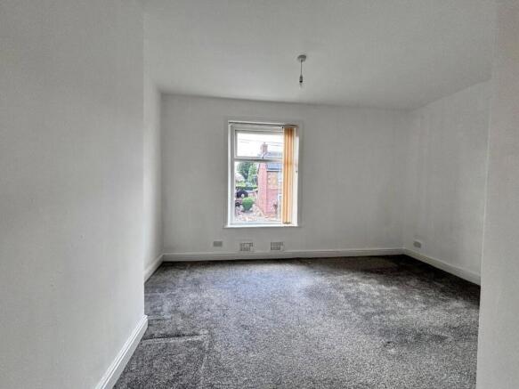 2 bed Terraced for sale Image 6