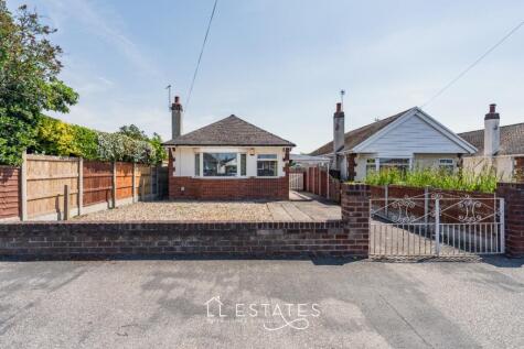 Bryn Cwnin Road, Rhyl, LL18 4UB