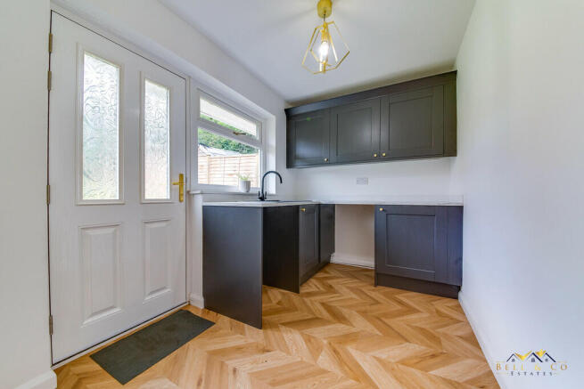 4 bed Detached Bungalow for sale Image 6