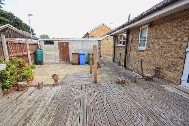 2 bed Detached Bungalow for sale Image 10