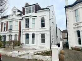 Flat 2, 35, Westbourne Villas, Hove BN3 4GF