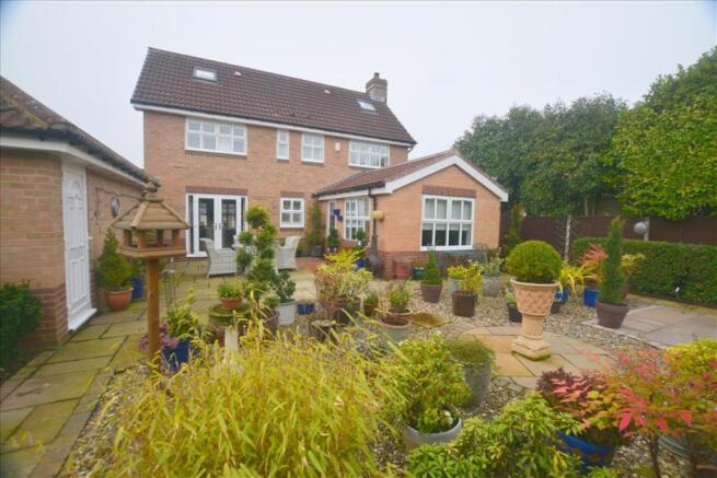 EXTERNAL - GARDEN