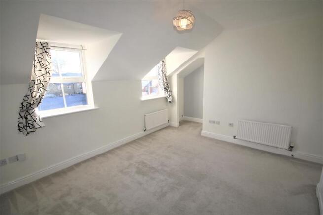 Master bedroom b.JPG