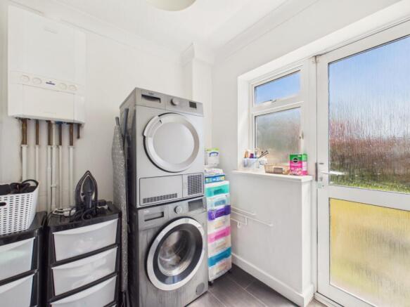 3 bed Semi-Detached for sale Image 9