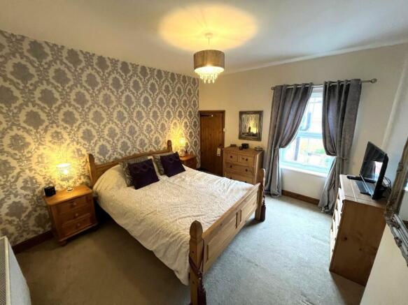 Bedroom One 1.jpg