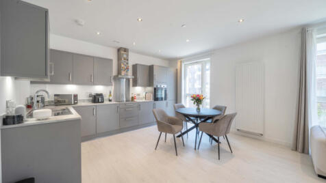 12 Frogley Park, Barking, IG11 0ZW