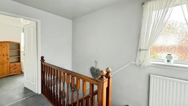 3 bed Semi-Detached for sale Image 5