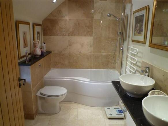 Photo 10