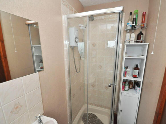 Bedroom 1 en-suite