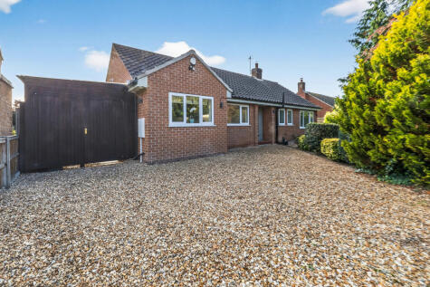 Vicarage Lane, Long Bennington, NG23
