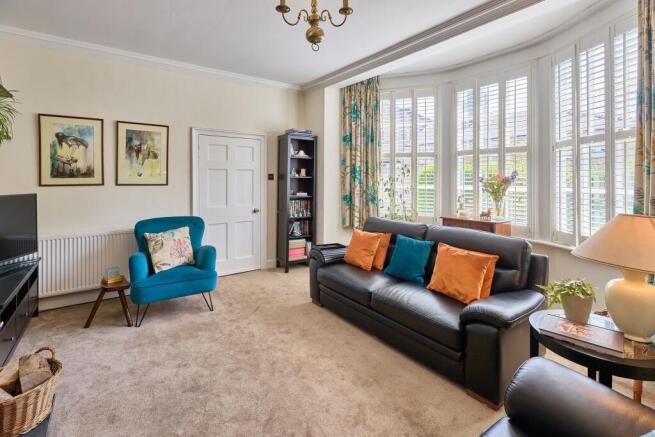 4 bed House for sale Image 12
