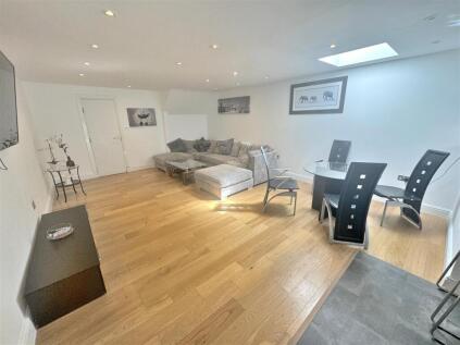 Nursery Road, FIVE BEDROOMS