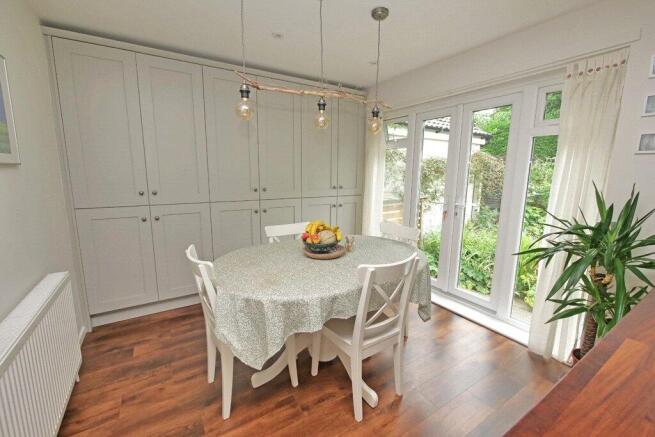 3 bed Semi-Detached for sale Image 4